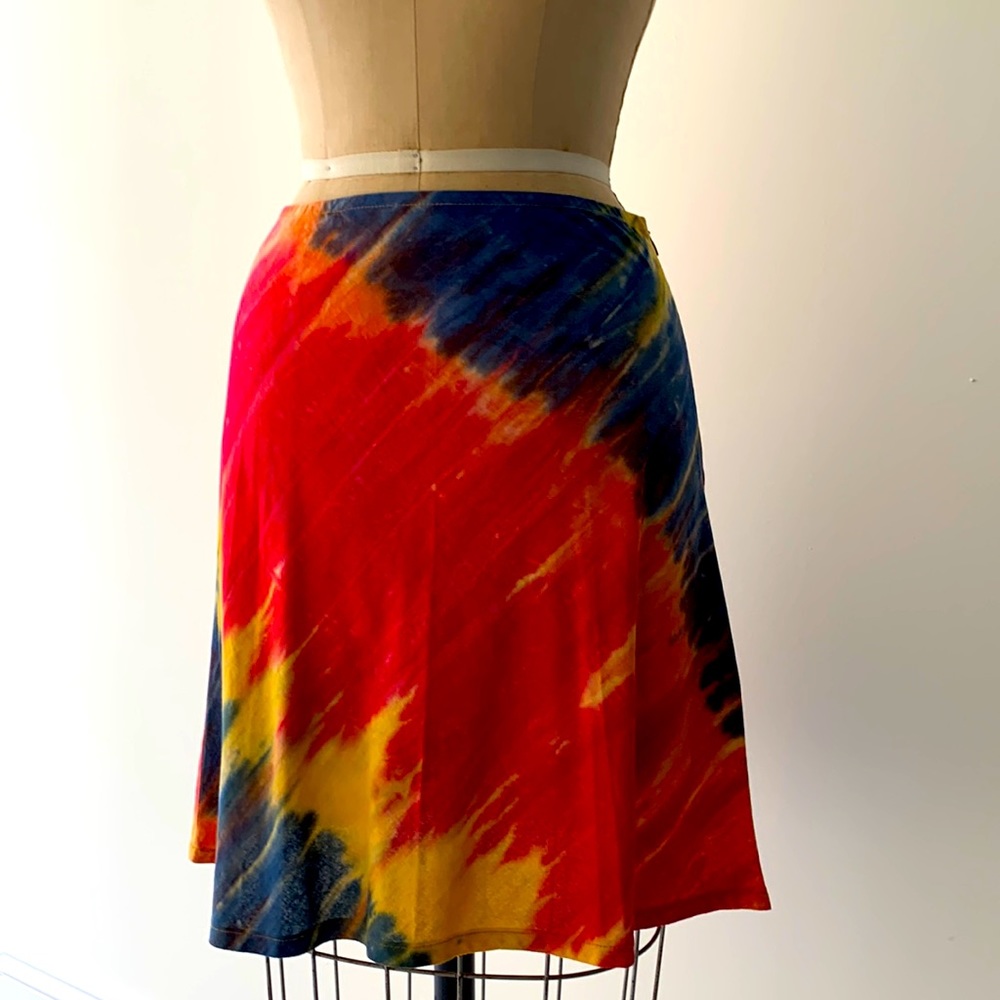 Bright tie-dye A-line skirt